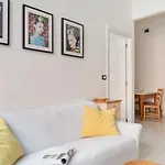 Guesthost - Stazione Cozy And Functional Flat Apartamento