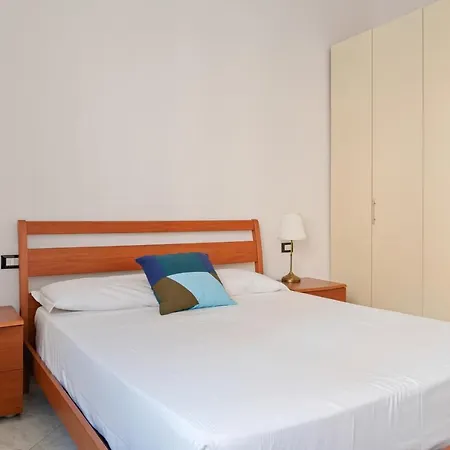 Guesthost - Stazione Cozy And Functional Flat * Milan
