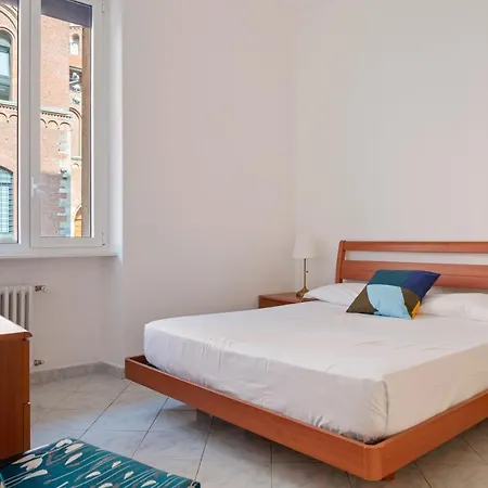Guesthost - Stazione Cozy And Functional Flat Apartamento *