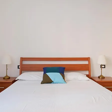 Guesthost - Stazione Cozy And Functional Flat Apartamento *