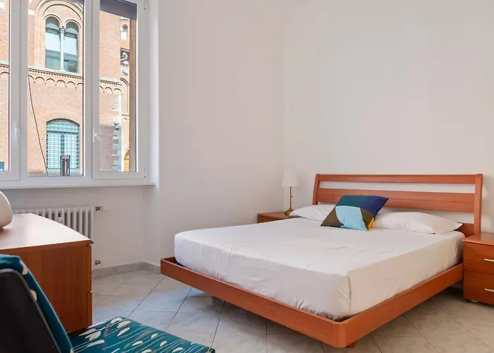 Guesthost - Stazione Cozy And Functional Flat Apartment *