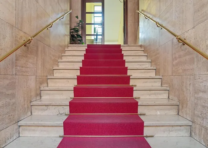 Apartment Guesthost - Stazione Cozy And Functional Flat Milan